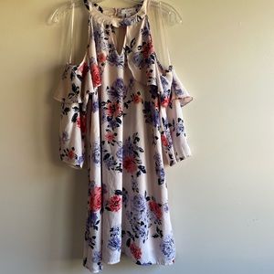 Cute dress, size L.